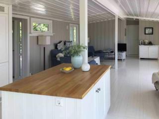 Charming Holiday Home By Sea Near Stavern - Stavern - 4