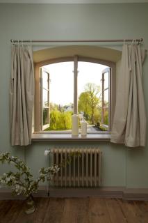 Light Flooded Apartment With Sauna - Walow - 3