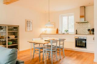Modern Holiday Home With Charm And Swimming Pond - Wiefelstede - 3