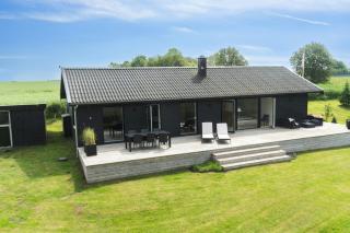 Nature And Idyll By The Lake On Lolland - 0