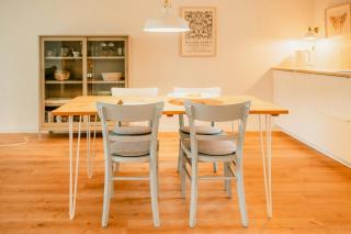 Modern Holiday Home With Charm And Swimming Pond - Wiefelstede - 1