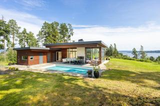 Spacious Cabin On Car-Free Island With View - Høvik - 1