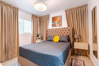 Chic Urban Retreat with Pool, Gym, & Free Parking - Santiago de los Caballeros - 9