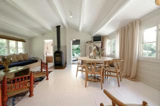 Stylish Holiday Home Near Kaprifoliestrand - Vejby - 1