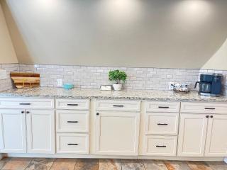 Well appointed residence with 3 bedrooms 4 beds - Missoula - 6