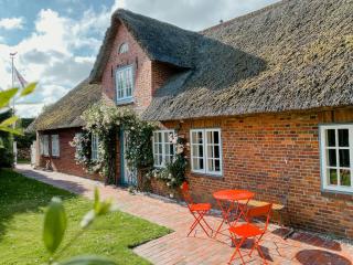 Captain's House With Modern Details On Sylt Island - 9