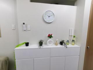 Yammy's HomeyStyle Condo at Tower 3 Shore 3 Residences - Manila - 4