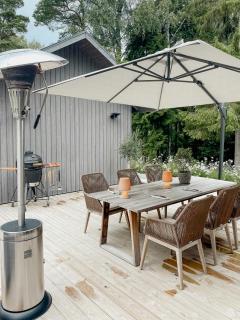 Cabin With Bali-Inspired Style On Tjörn - - 4
