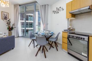 Burj Khalifa View - 1BR in Bellevue Tower 2, Downtown - Allsopp & Allsopp - 3