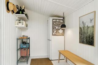 Among Trees In Cozy Home With Wood Stove - Kolind - 8