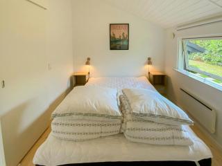 Fredfyldt Sommerhus Ved Ejby Ådal Og Isefjord - Kirke-Hyllinge - 6