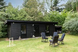Romantic Cottage Amidst Tall Woodland Trees - Rørvig - 4