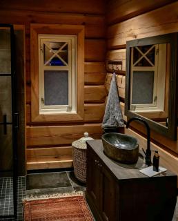 Rustic Log Cabin At The Foot Of Hardangervidda - 1