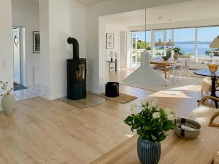 Unique House Overlooking Aabenraa Fjord - 5