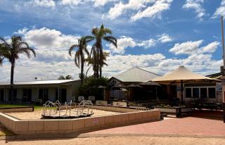 Kalbarri Motor Hotel - Kalbarri - 1