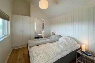 Elegant Minimalism In Cottage Near Vejle Fjord - Børkop - 1