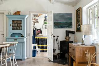 Romantic Cottage Amidst Tall Woodland Trees - Rørvig - 2