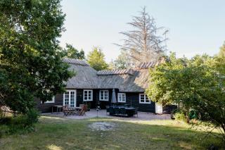 Thatched Summer Home Perfect For Two Families - Gilleleje - 0