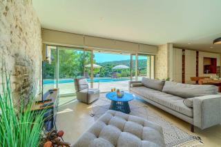 NEW Villa Pine Haven , Private Heated Pool Sleeps 8, Tranquil Retreat - Bobovišća - 5