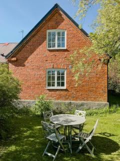 Picturesque Dock House In Klagstorp Near The Beach - Klagstorp - 2