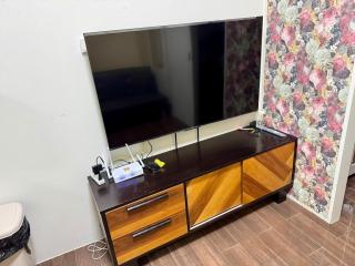 Galloping Suite Executive Makati Suite Gym Swim Park 300 Mbps - 8