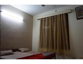 Shri Shri Radha Shyam palace, Vrindavan - Vrindāvan - 2
