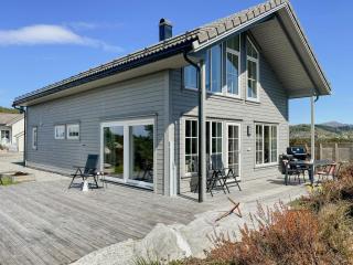 Cozy Family Cabin Surrounded By Idyllic Islands - 8