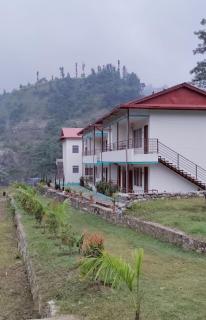 River Beach Resort - Benighāt - 8