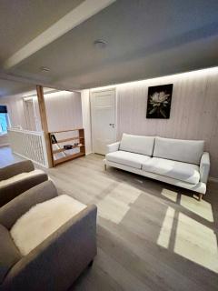 Charming Modern Seaside House In Valsøyfjord - Valsøyfjord - 2