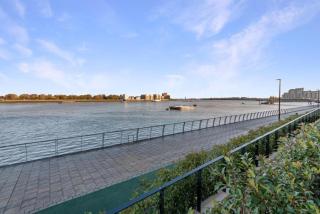 Luxury 2 Bedroom Apartment In Central London - Woolwich - 7