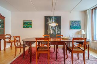 Spacious Canal-View Apartment Near Metro in Christianshavn - 0