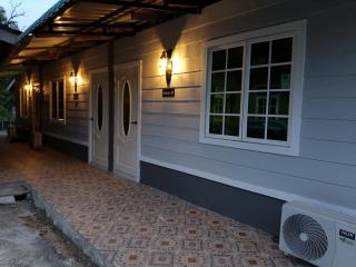 Teratak Adamia Roomstay 02 - Dungun - 0