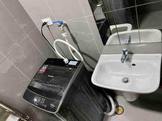 Lady Diana Mirror mirror Penthouse Makati Gym Swim Park - 6