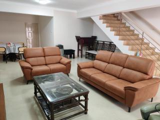 4 Bedrooms 4 Bathrooms 10Pax Comfy Sleeps Landed Spacious House - Seri Kembangan - 2