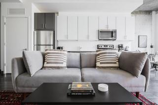 Blueground The Loop pool gym nr Willis CHI-1176 - 8