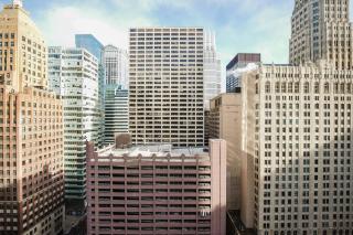 Blueground The Loop pool gym nr Willis CHI-1176 - 5