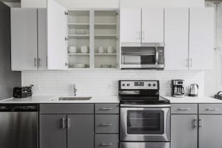 Blueground The Loop pool gym nr Willis CHI-1176 - 2