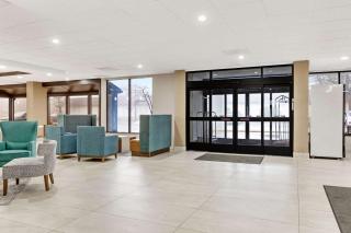 Clarion Pointe Near Erie Casino - 7