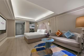 Mercure Chengdu Jiuyanqiao -City Walk to Chunxi Road - 9