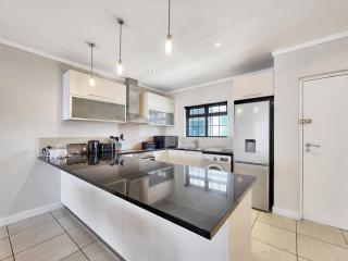 City family friendly apartment Aircon Parking - Cidade Do Cabo - 4