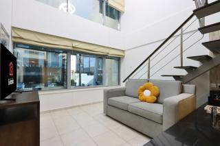 Livbnb-Convenient Loft Type 1B, Dubai Sports City - 0
