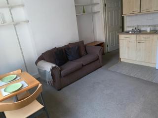 Cosy 1 bed in KX - 2