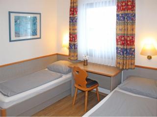 Ferienhaus Nr 2, Kategorie Economy, Feriendorf Hochbergle, Allgäu - Bichel - 4