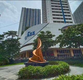 High Rise Haven in Makati with Balcony and View - Manila - 3