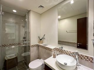 Keyrock Living - 1BR at Reva Residence with Lake View - 7