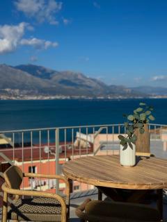 Begani63 Boutique Apartments - 8