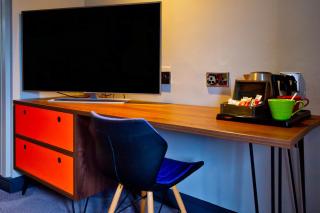 Village Hotel Cardiff - Cardiff - 1