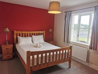 Bunratty Holiday Homes - 3