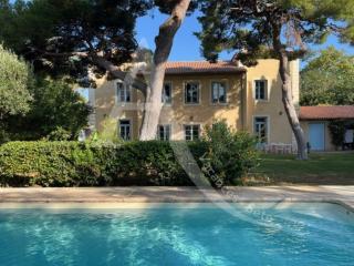 Maison de maitre capacite 10 personnes avec piscine, wifi et stationnement - Sète - 0