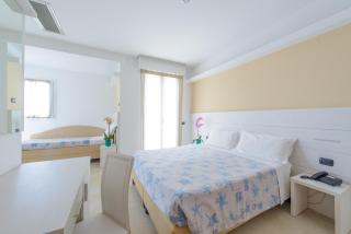 Hotel Sans Souci - Rimini - 0